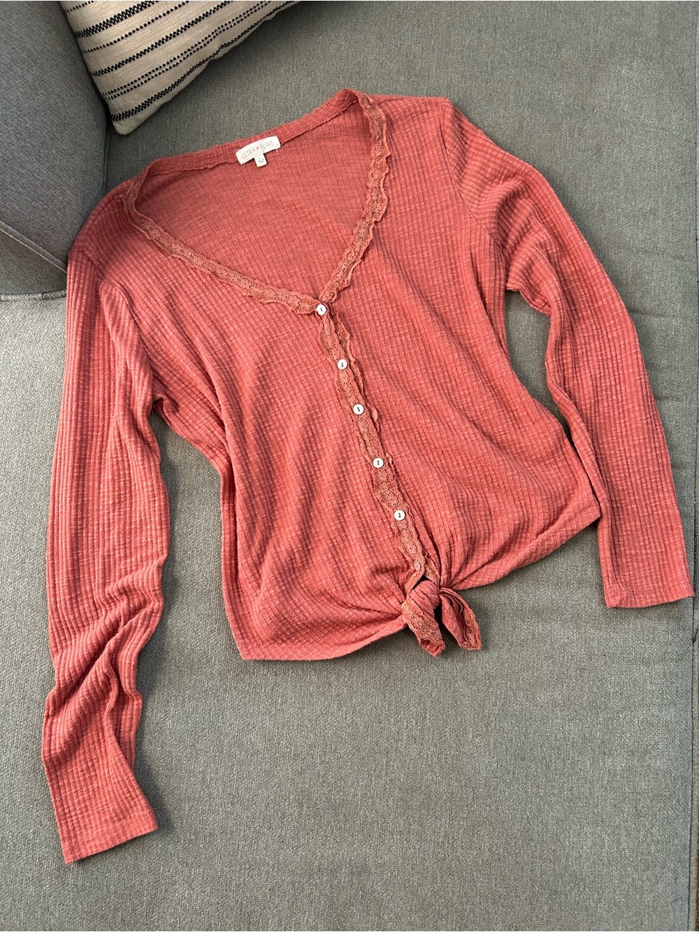 Ultra Flirt Rust Ribbed Lace-Trim Button Front Tie Hem Top